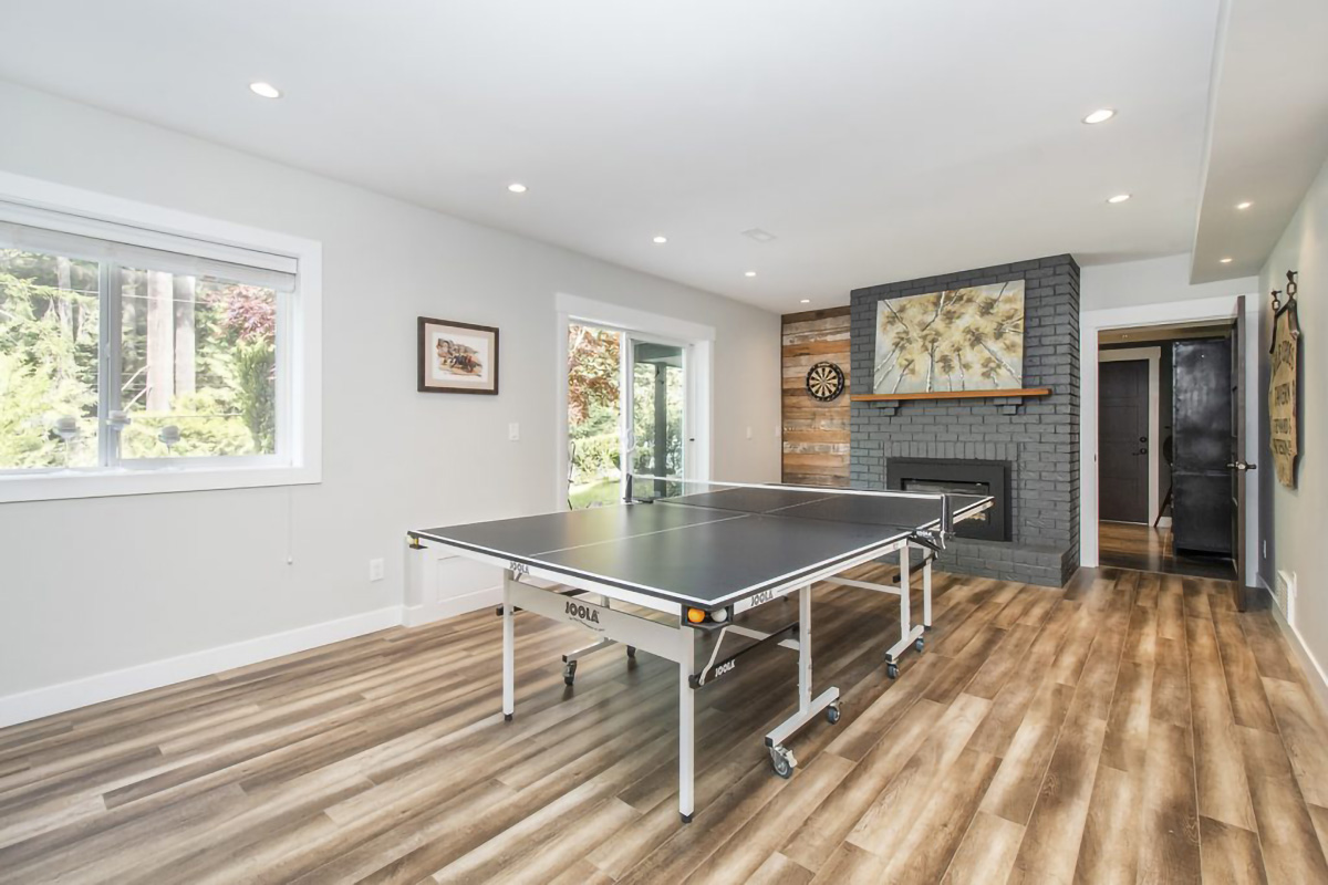 2092 Riverside Drive, North Vancouver 36