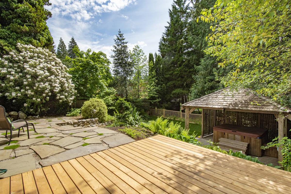 979 Prospect Ave, North Vancouver 41