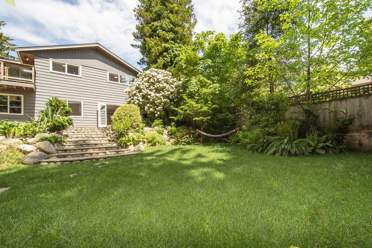 979 Prospect Ave, North Vancouver 46