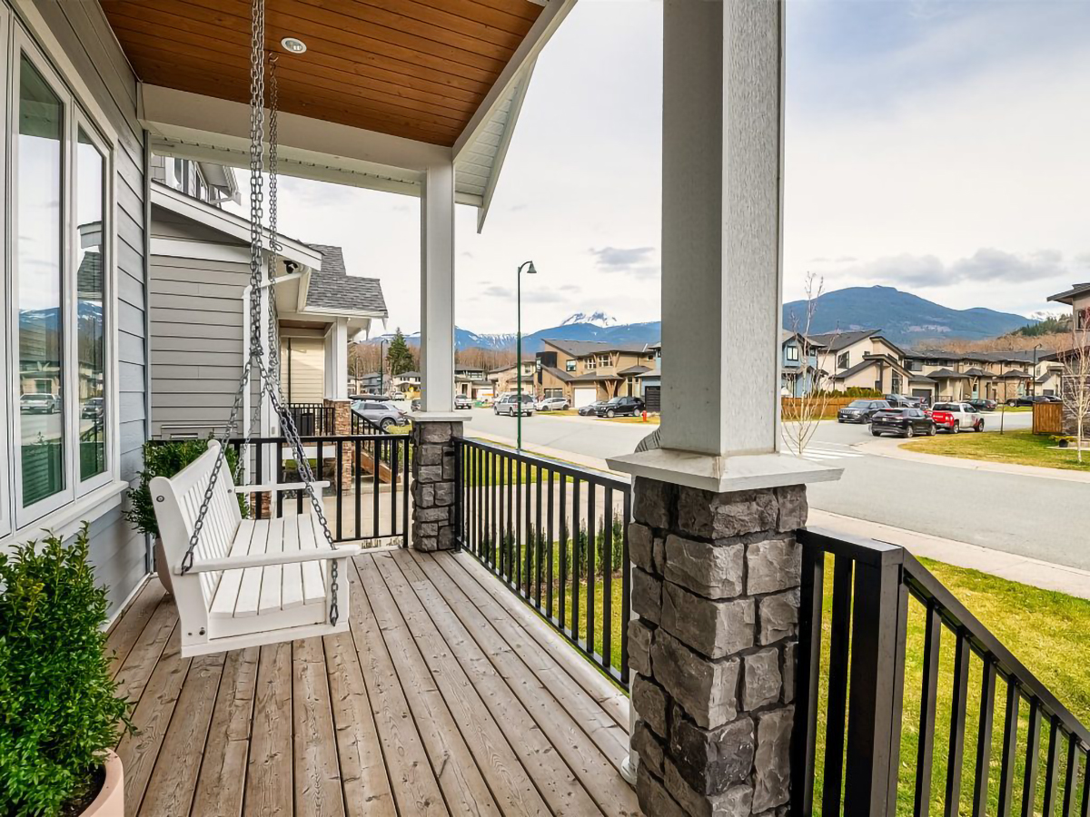 39229 Falcon Crescent, Squamish 5