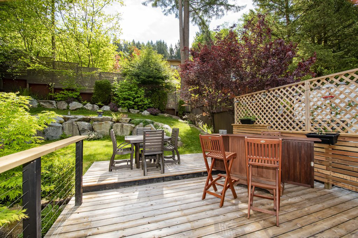 2092 Riverside Drive, North Vancouver 48