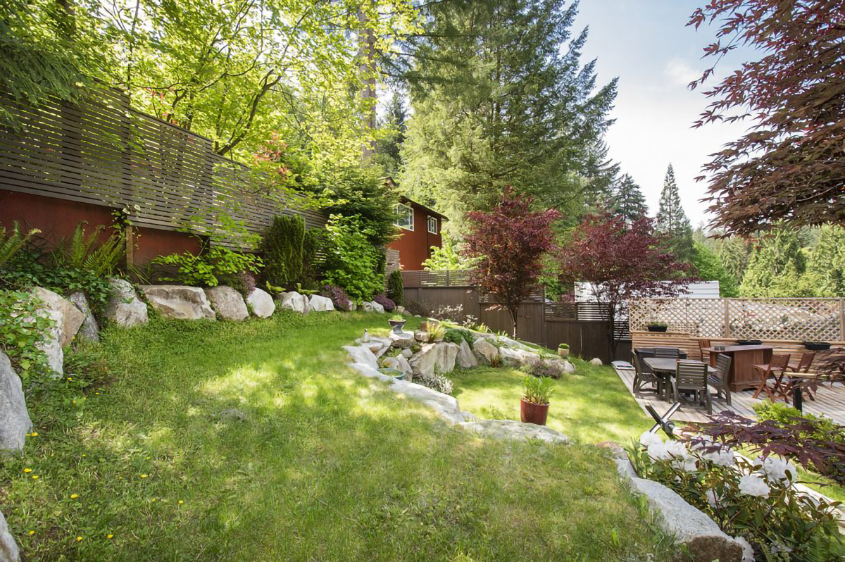 2092 Riverside Drive, North Vancouver 52