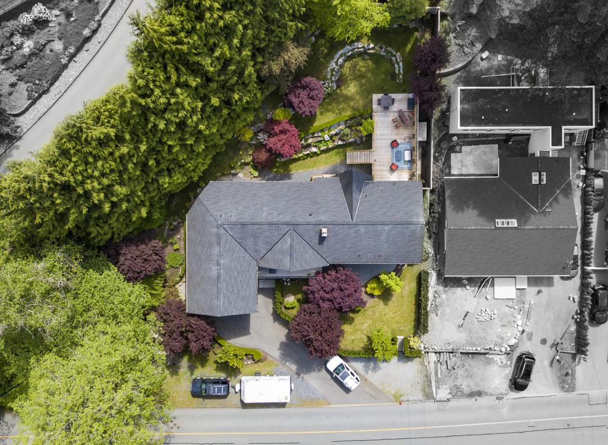 2092 Riverside Drive, North Vancouver 56