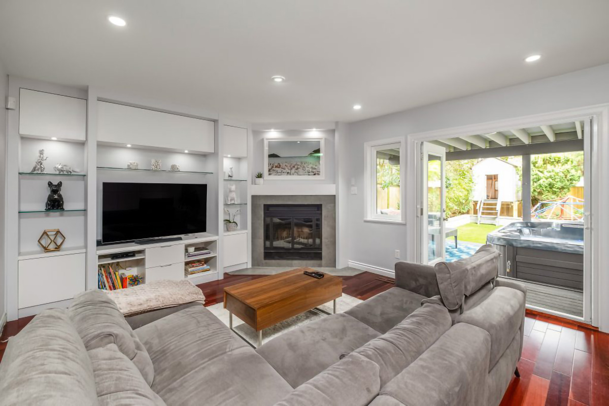 2545 Edgemont Blvd, North Vancouver 10