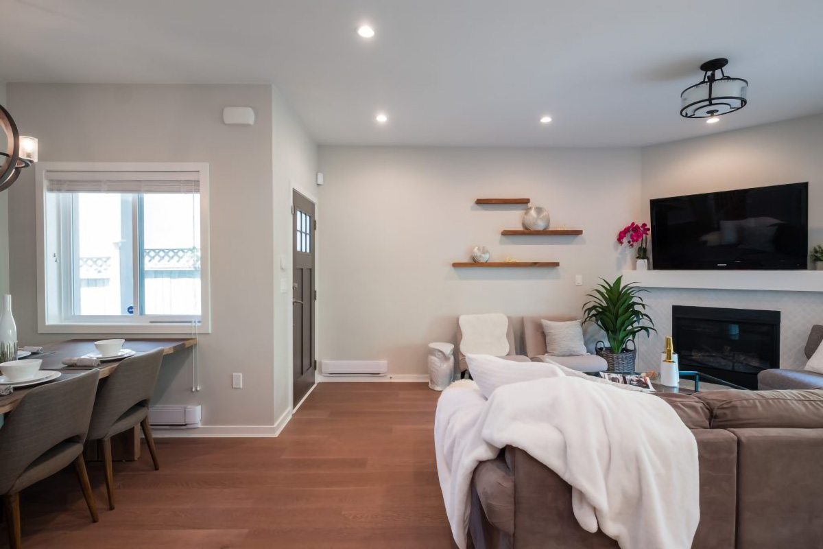 248 E 6th Street, North Vancouver 11
