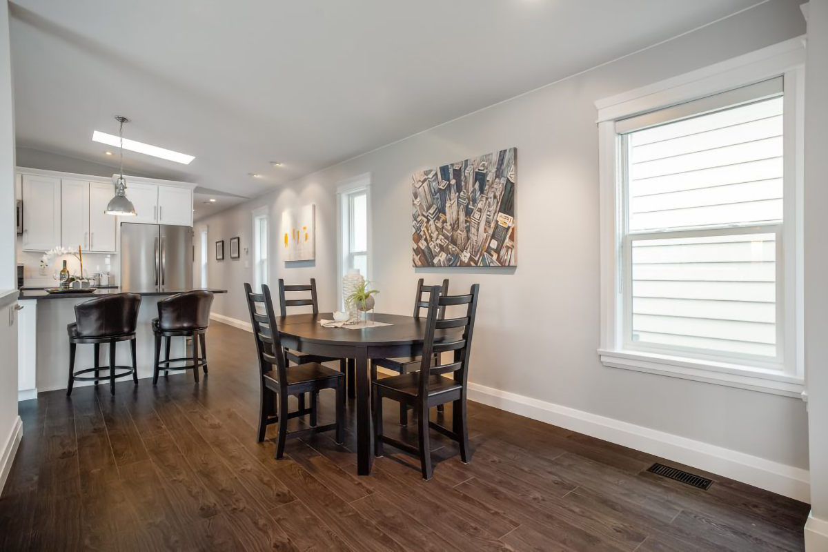 2616 Jones Ave, North Vancouver 10