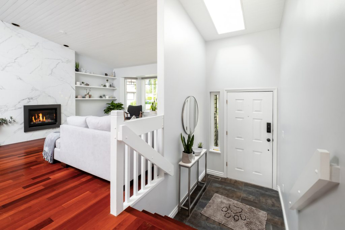 2545 Edgemont Blvd, North Vancouver 17
