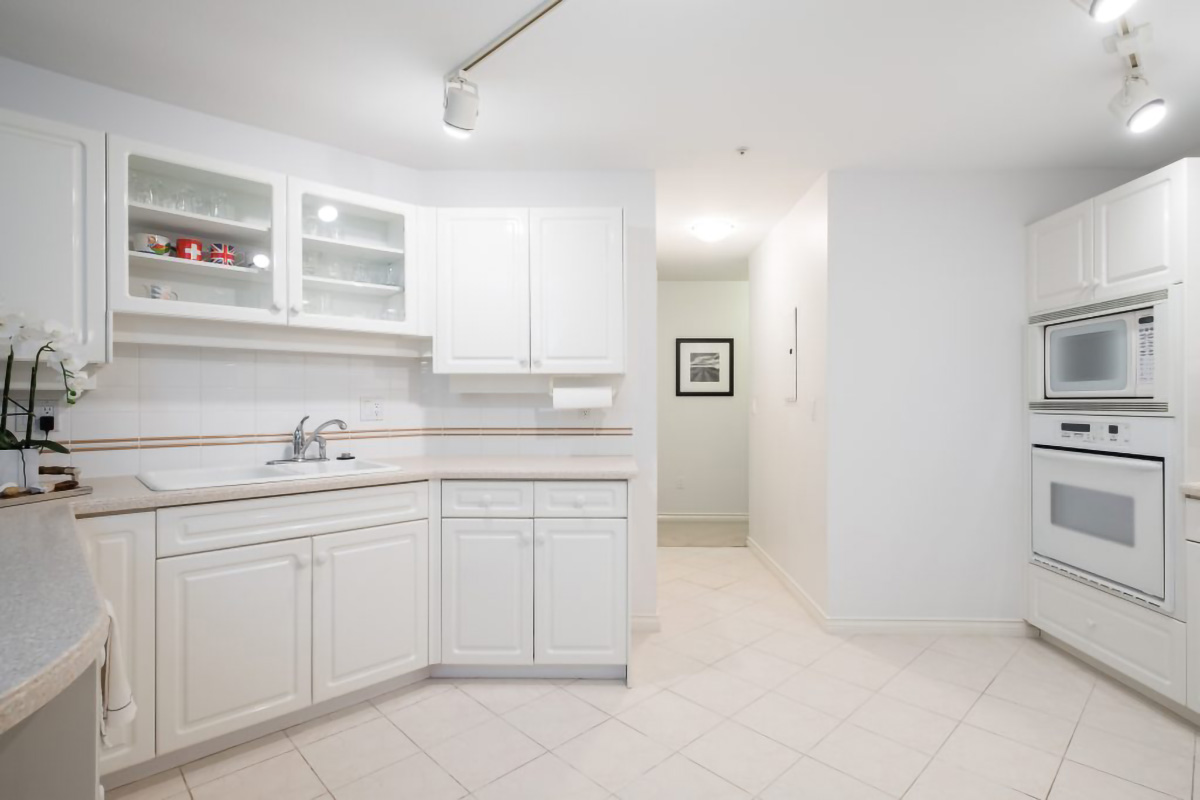 #203 - 3200 Capilano Crescent, North Vancouver 17
