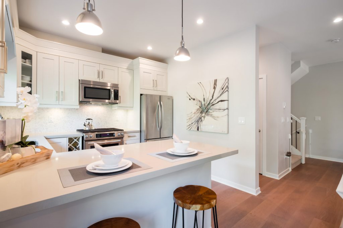 248 E 6th Street, North Vancouver 19