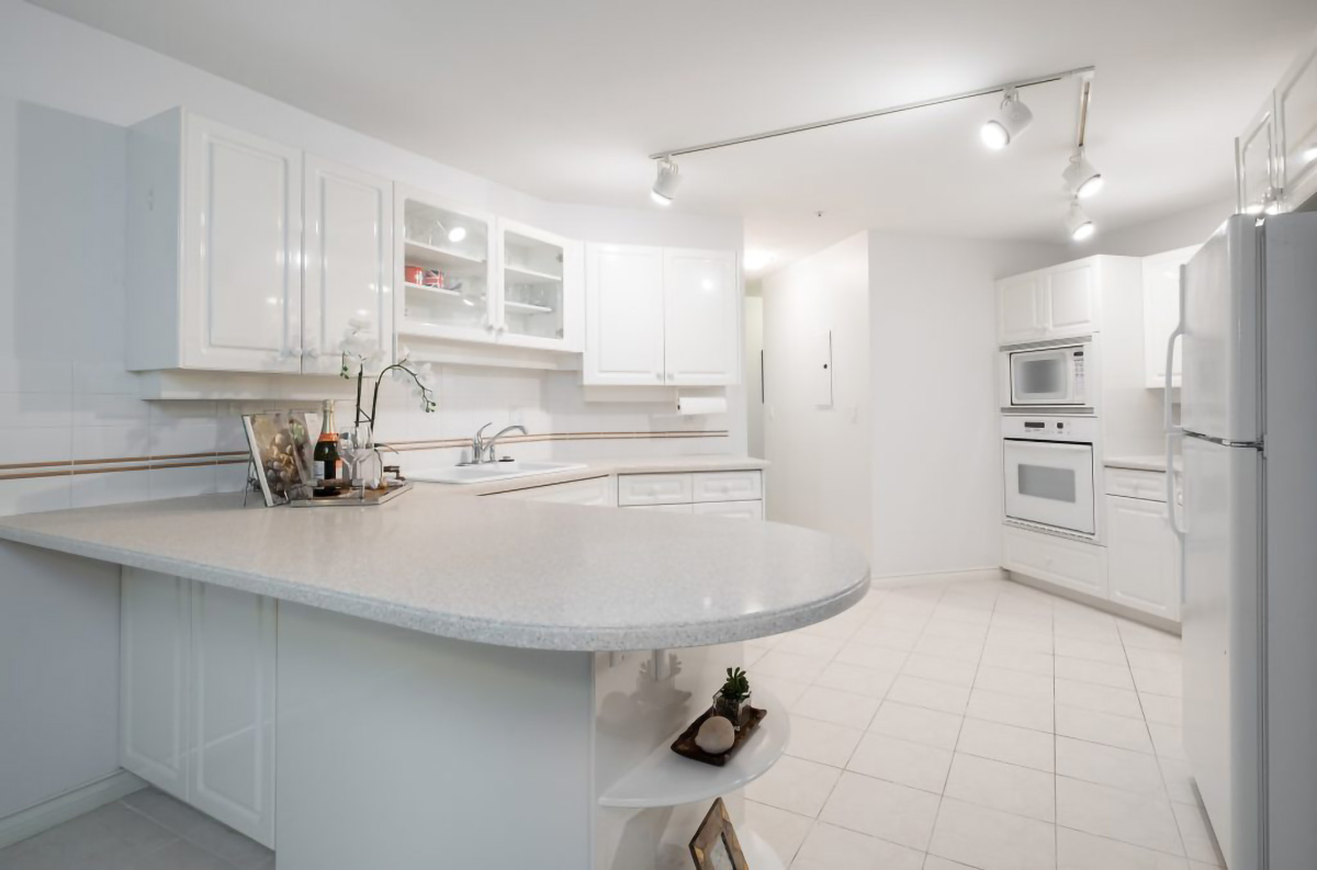 #203 - 3200 Capilano Crescent, North Vancouver 18