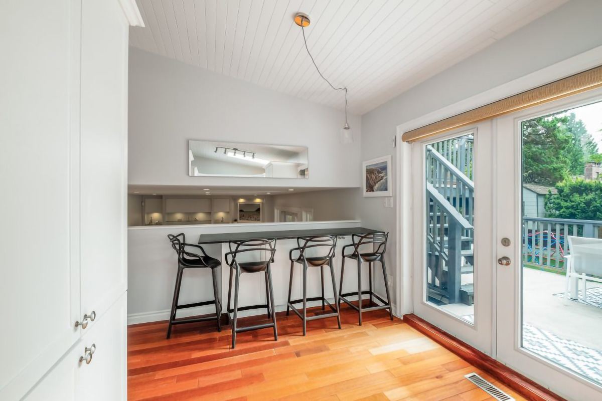 2545 Edgemont Blvd, North Vancouver 22
