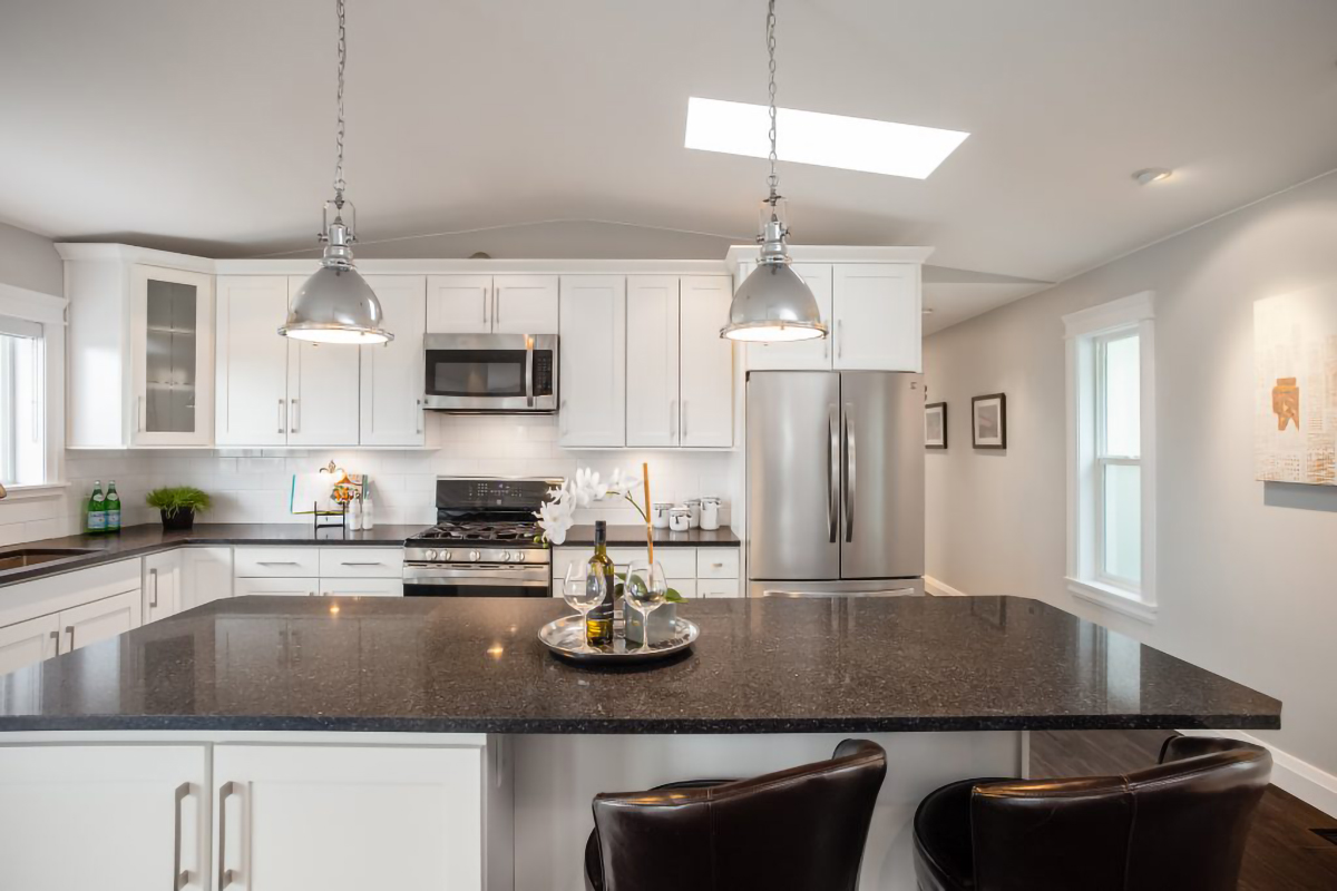 2616 Jones Ave, North Vancouver