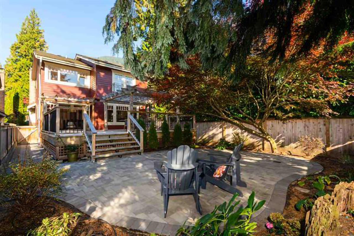 825 Clements Ave, North Vancouver 19