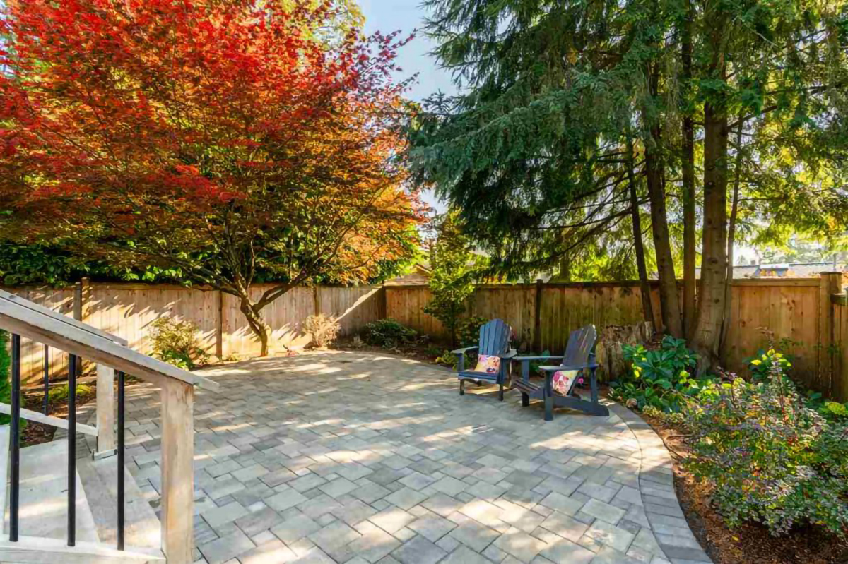 825 Clements Ave, North Vancouver 20