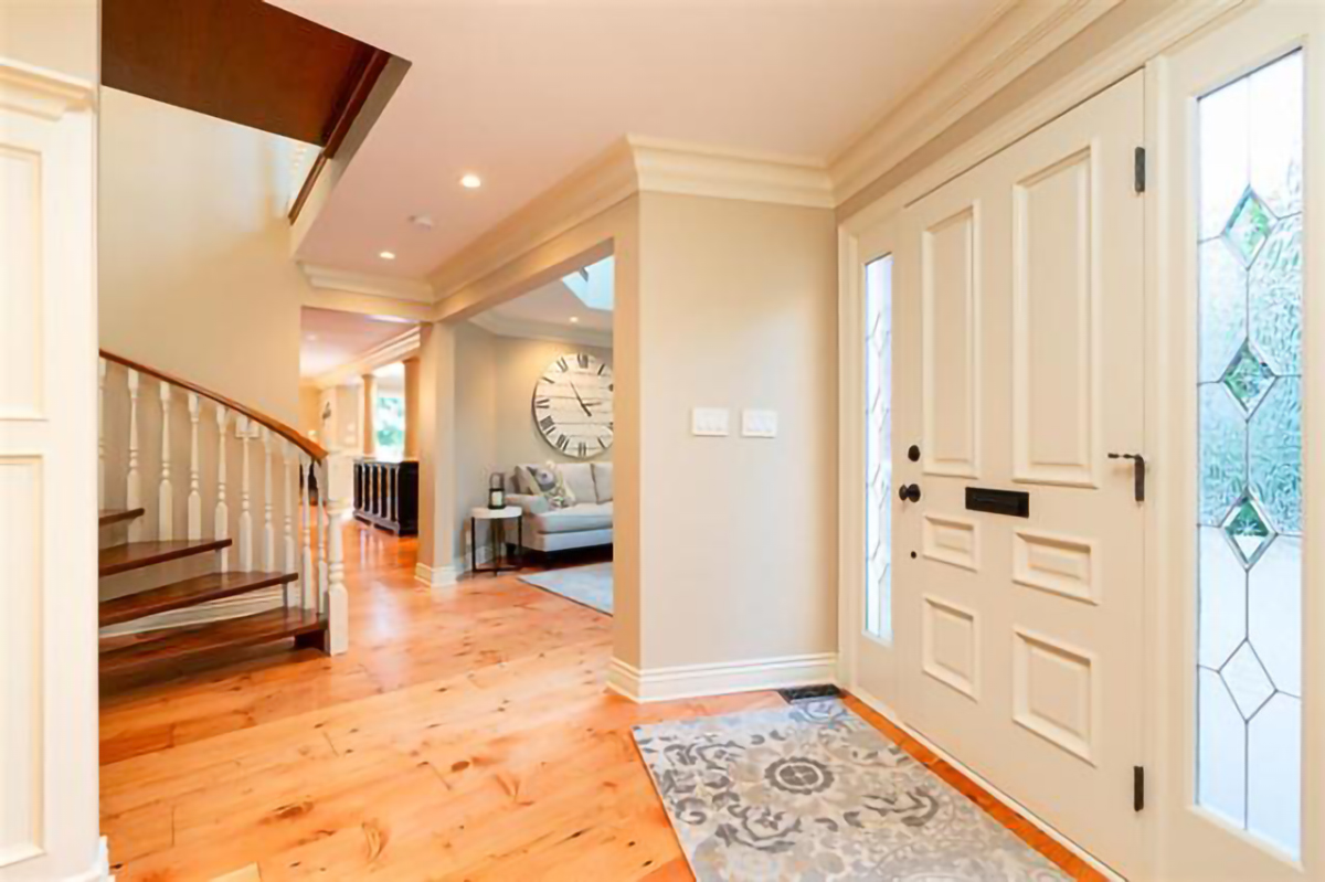 825 Clements Ave, North Vancouver 4