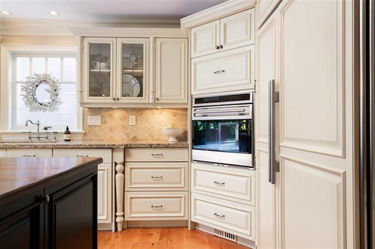 825 Clements Ave, North Vancouver 10