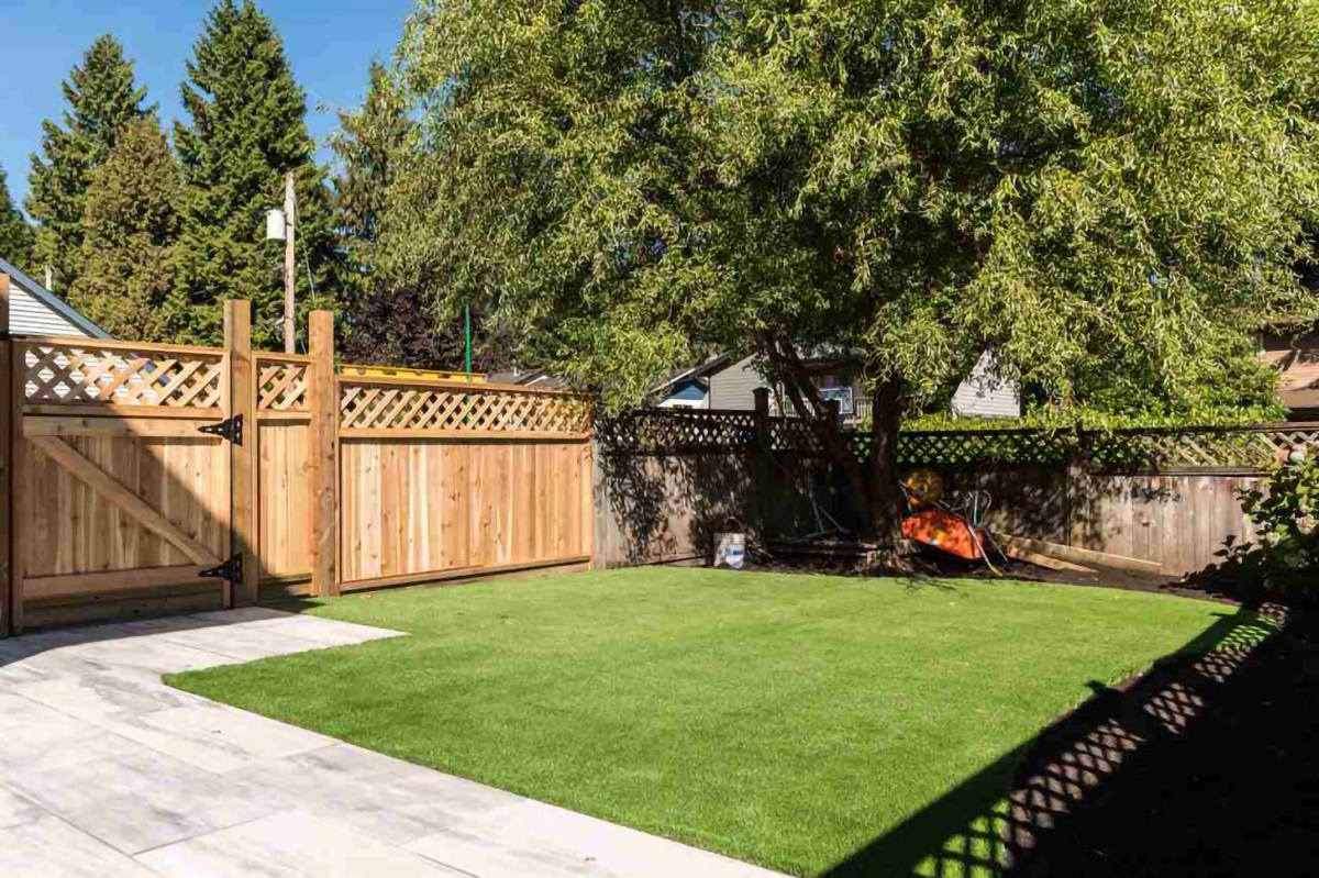 1950 Deep Cove Road, North Vancouver 18