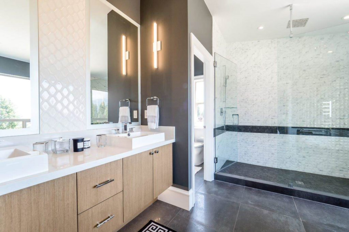 4285 Starlight Way, North Vancouver 11