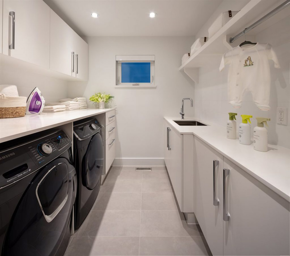 452 E 5th St, North Vancouver 14