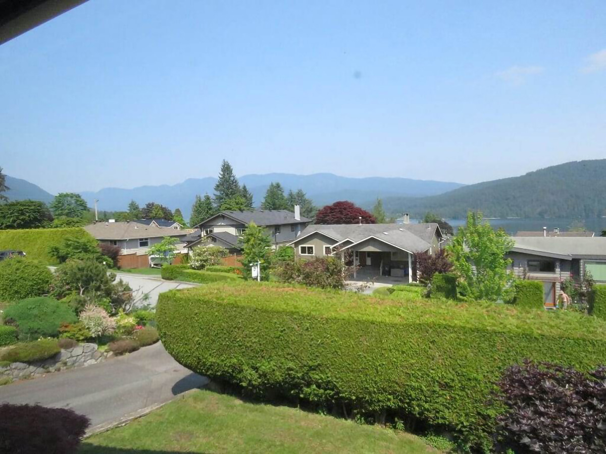 453 Felton Rd, North Vancouver 8