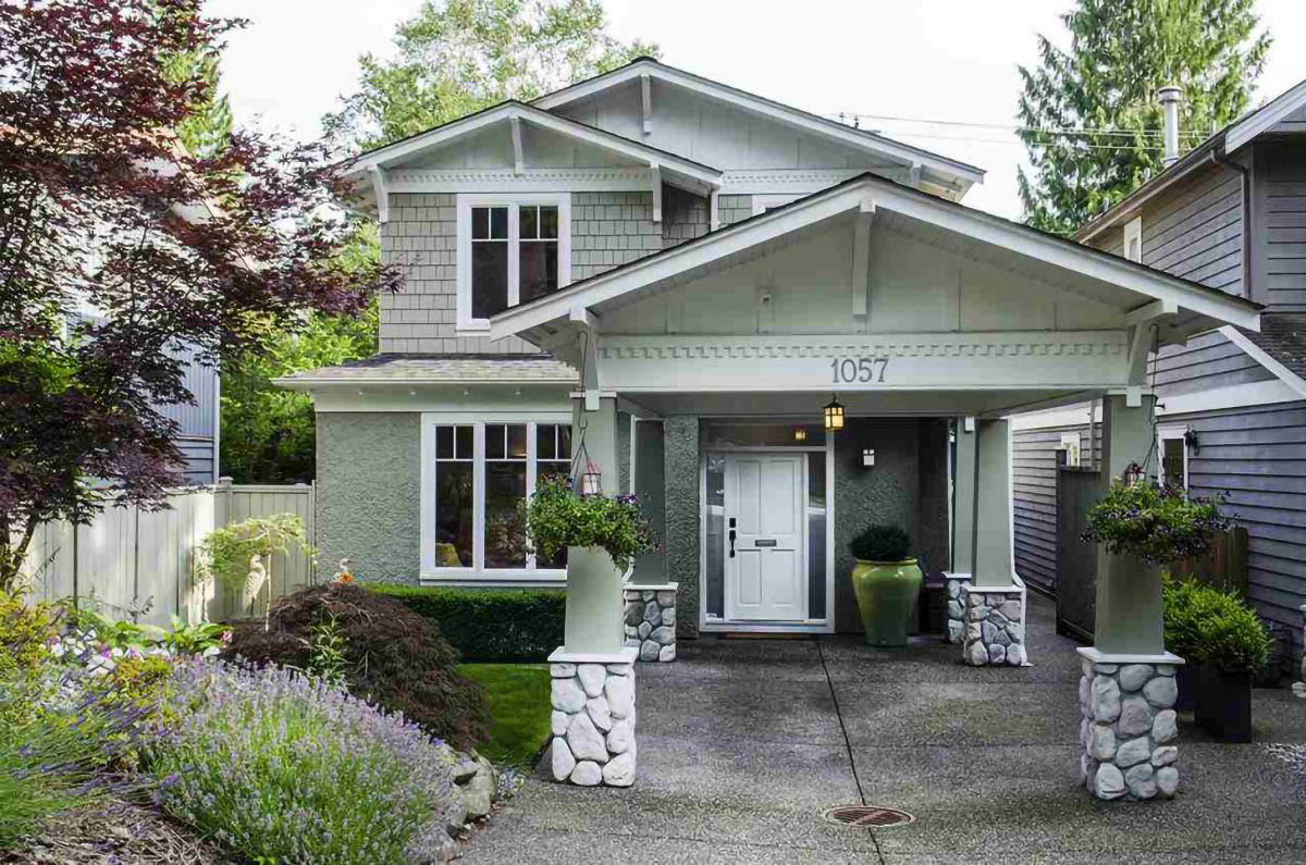 1057 Canyon Blvd, North Vancouver