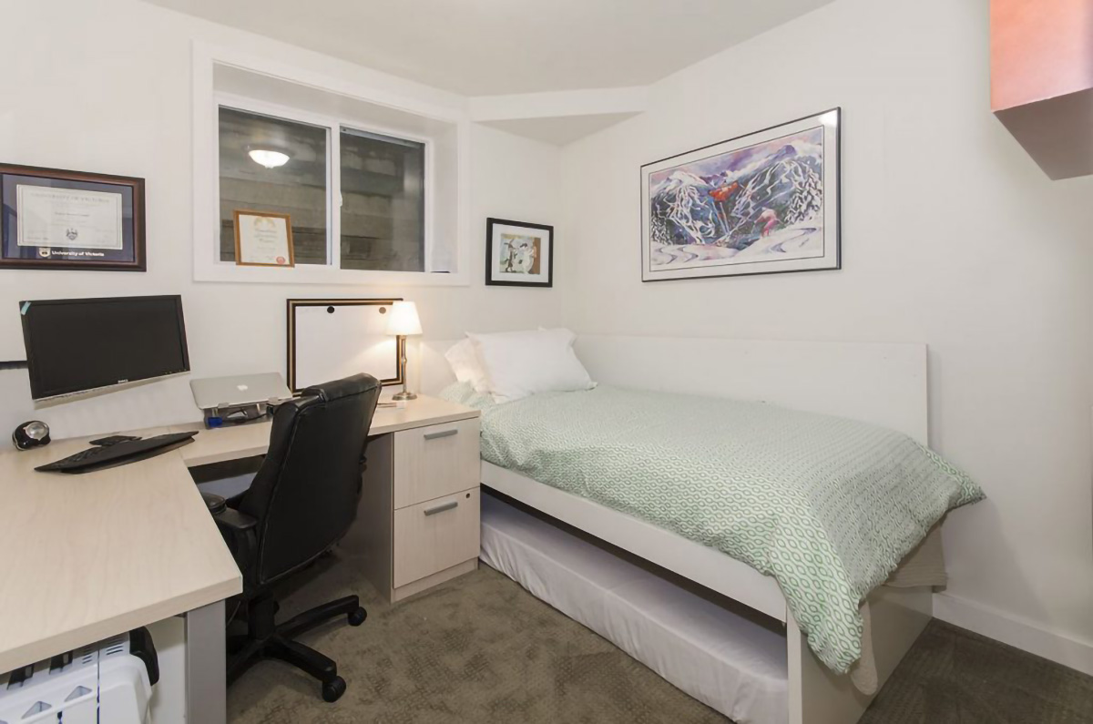 1057 Canyon Blvd, North Vancouver 14