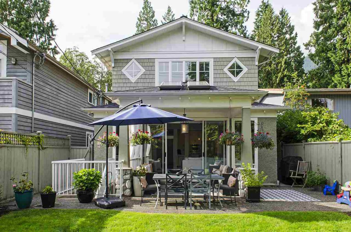 1057 Canyon Blvd, North Vancouver 4
