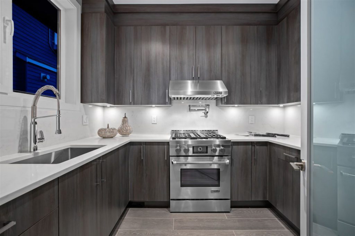 968 Prospect Ave, North Vancouver 8