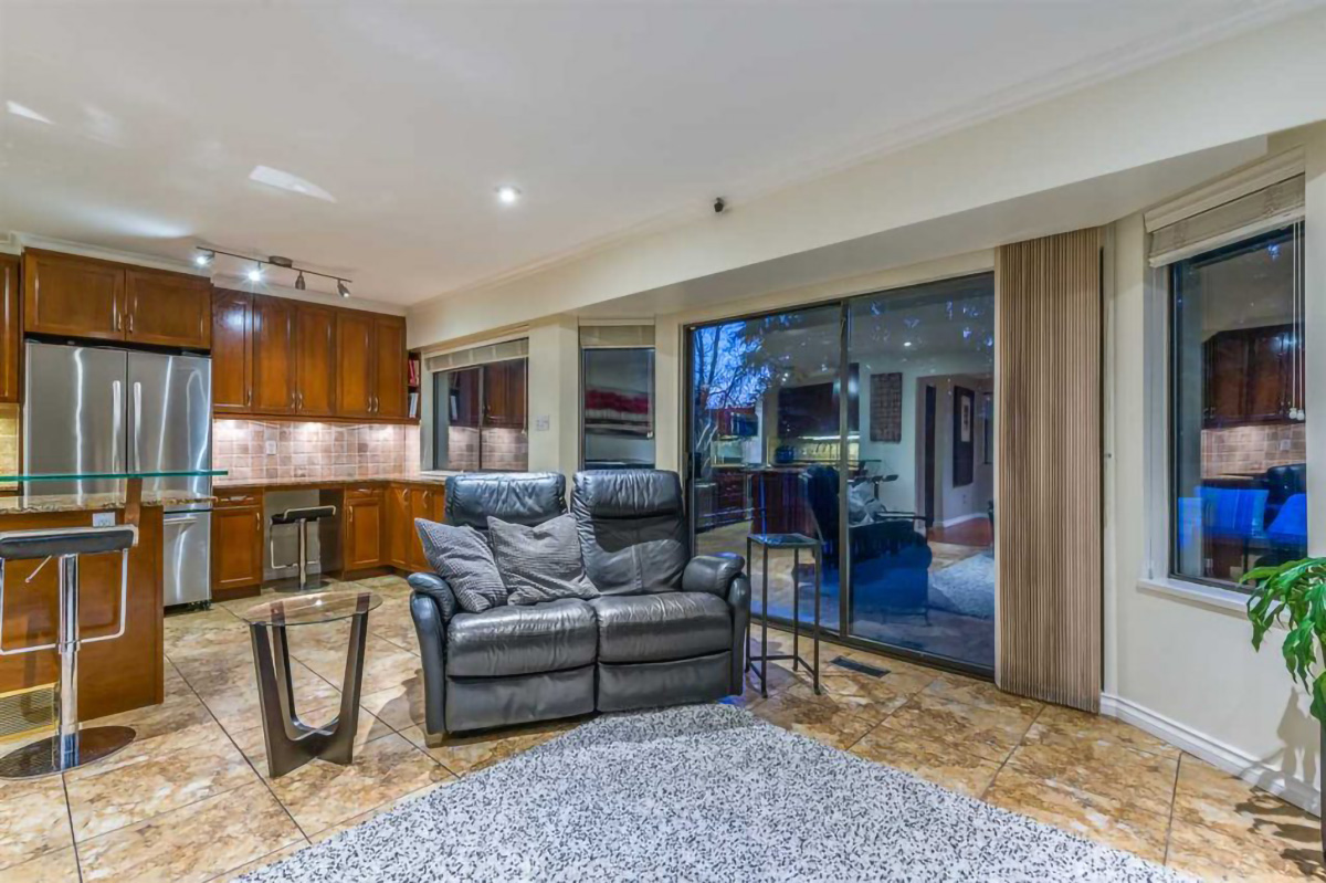 3365 Upton Road, North Vancouver 8