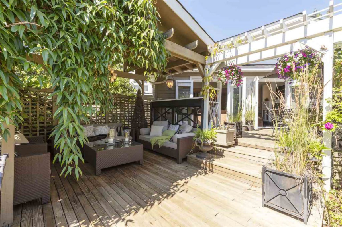 1225 Greenbriar Way, North Vancouver 27