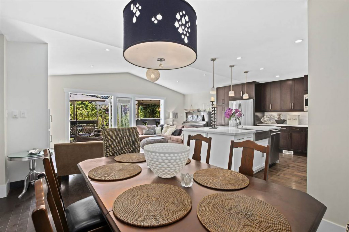 1225 Greenbriar Way, North Vancouver 6