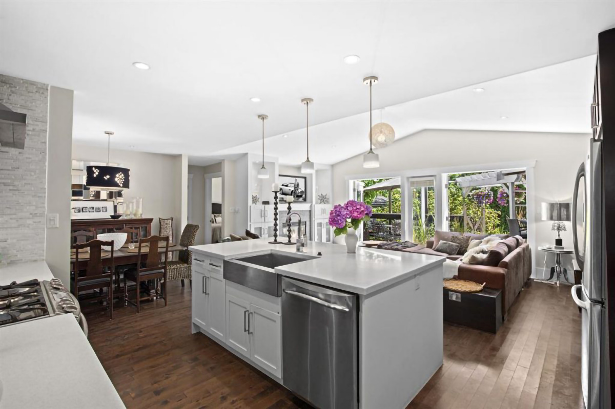 1225 Greenbriar Way, North Vancouver 7