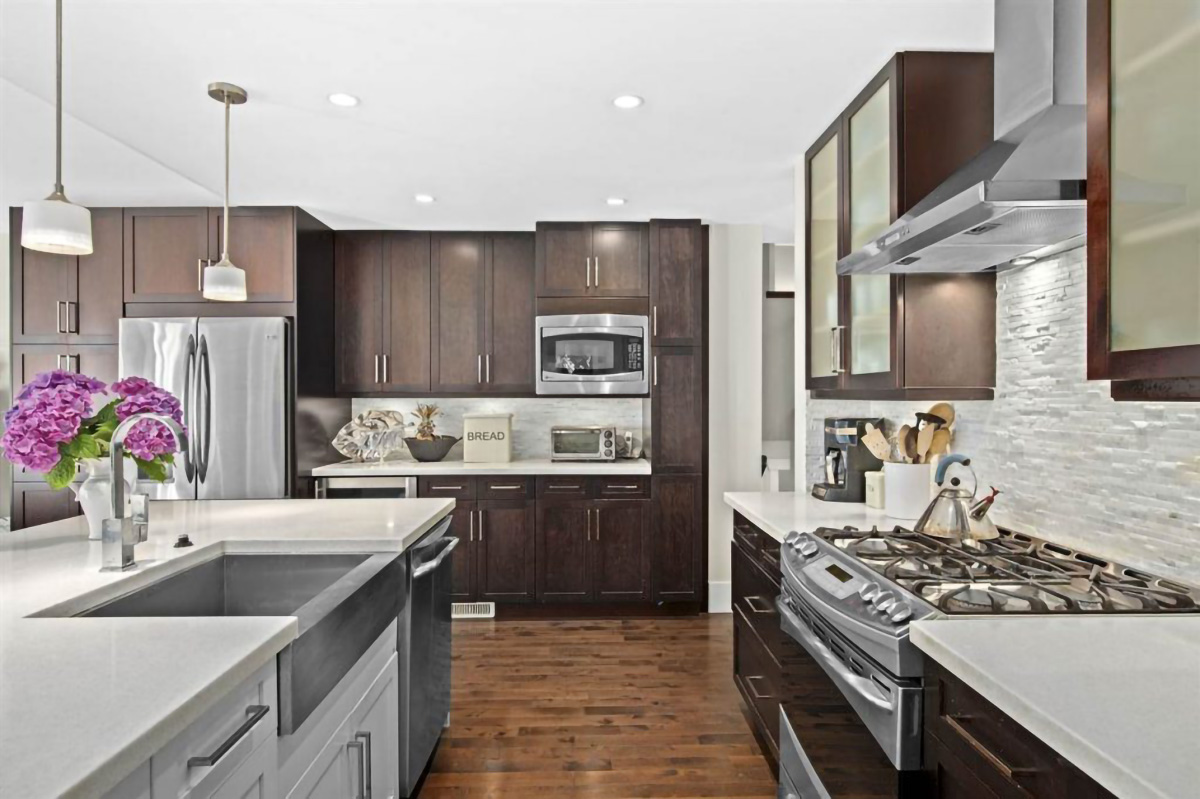 1225 Greenbriar Way, North Vancouver 8