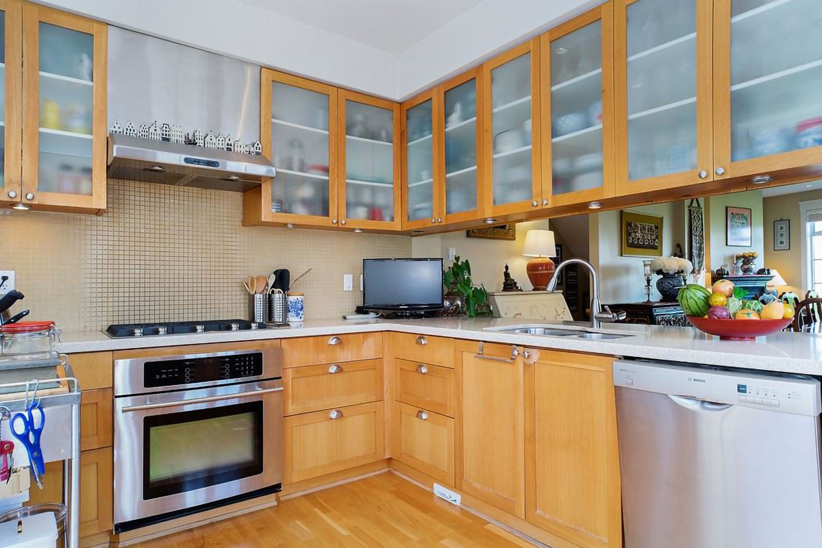 1021 W 8th Ave, Vancouver 7
