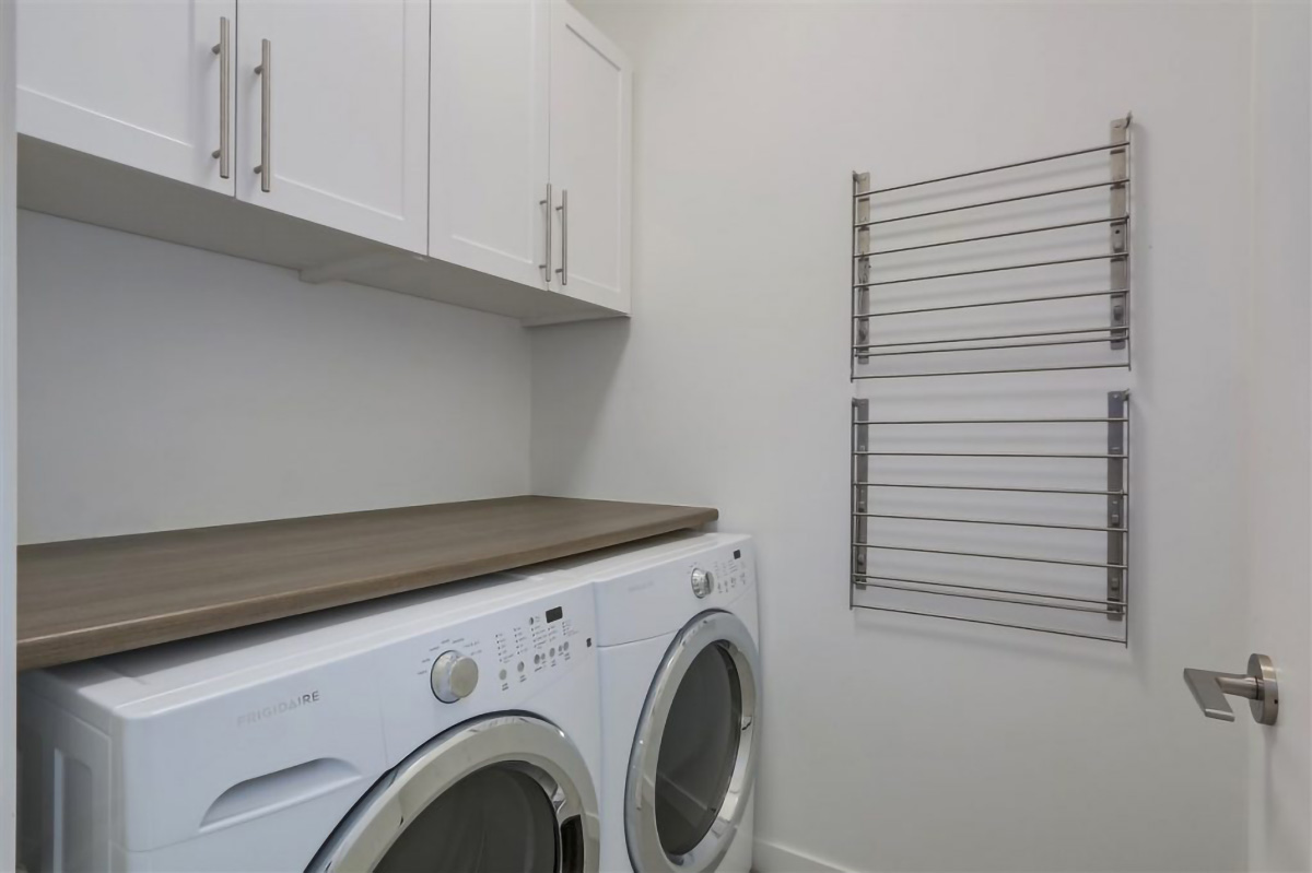 #8 - 433 Seymour River Place 14