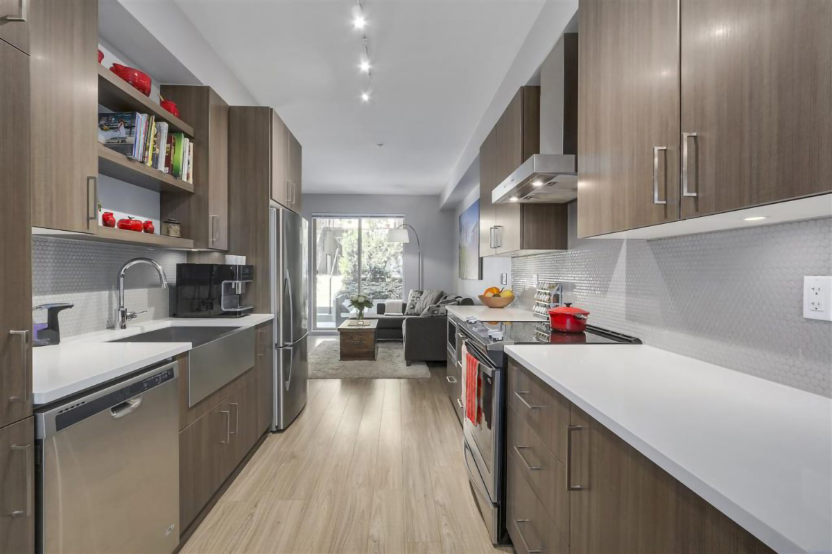 #8 - 433 Seymour River Place 6