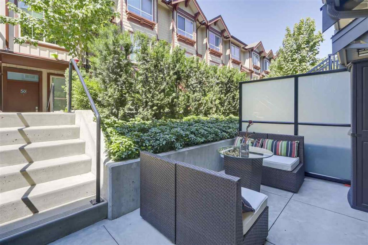 #8 - 433 Seymour River Place 9