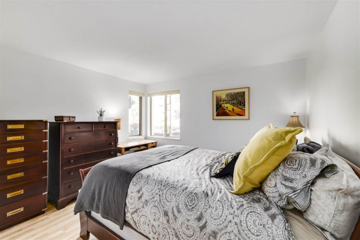 #201 - 137 W 17th St, North Vancouver 14