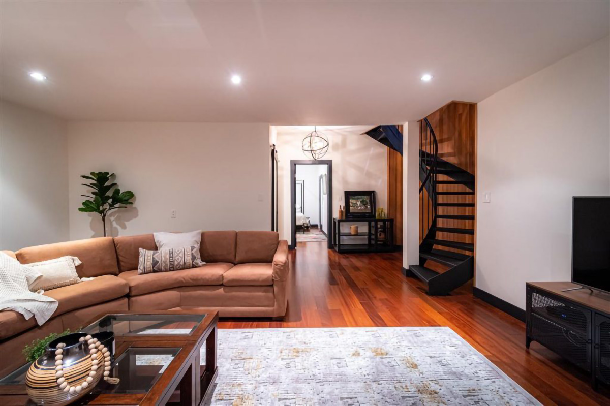 2889 Allan Road, North Vancouver 23