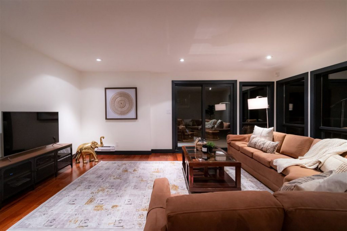 2889 Allan Road, North Vancouver 24