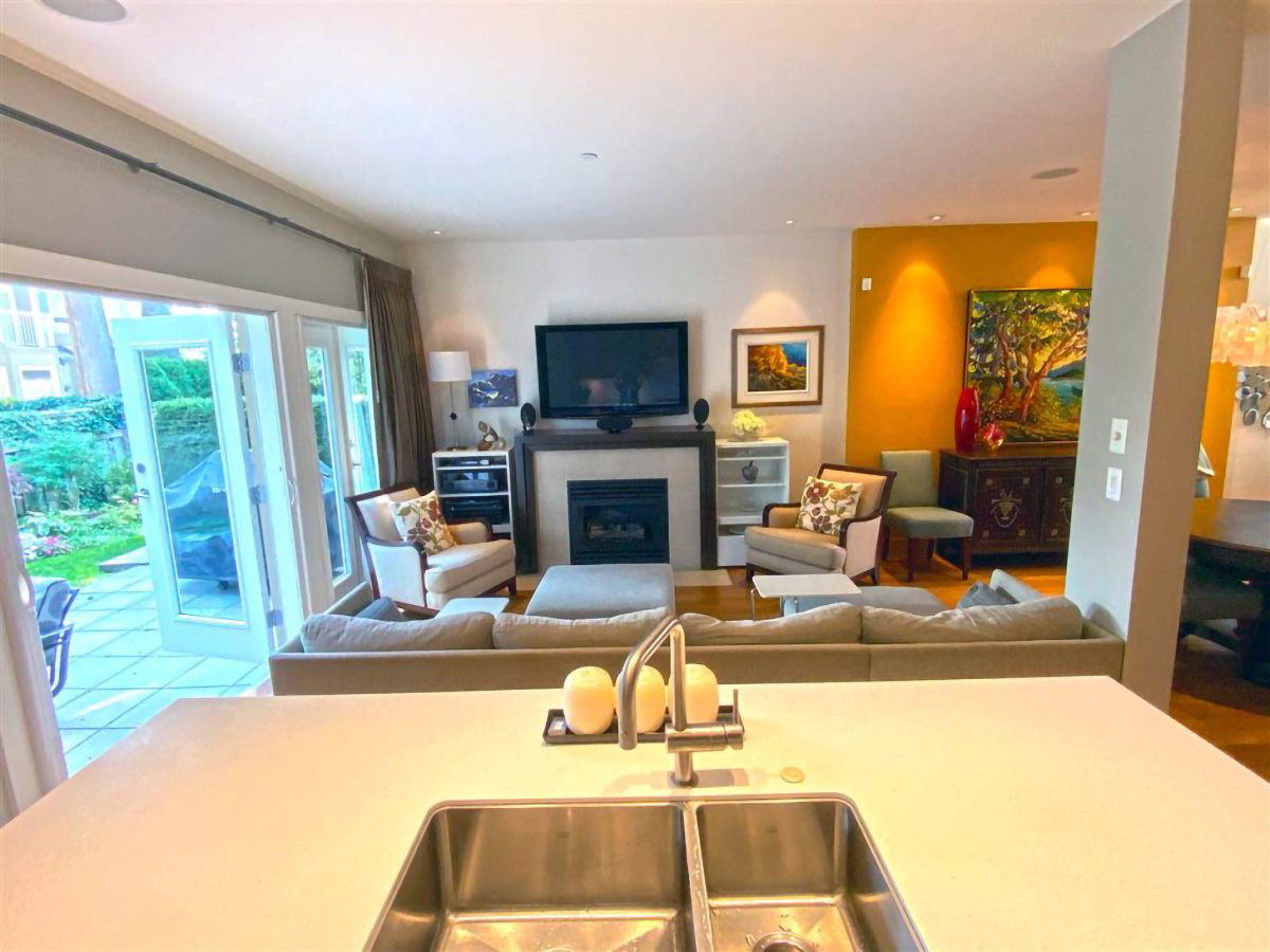 15 - 3750 Edgemont Boulevard, North Vancouver 3