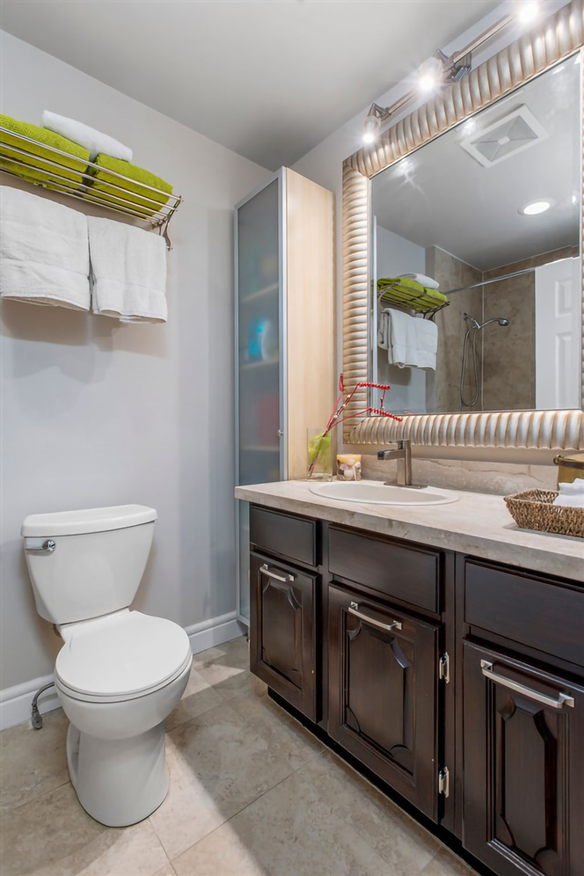#1 - 226 E 10th St, North Vancouver 21
