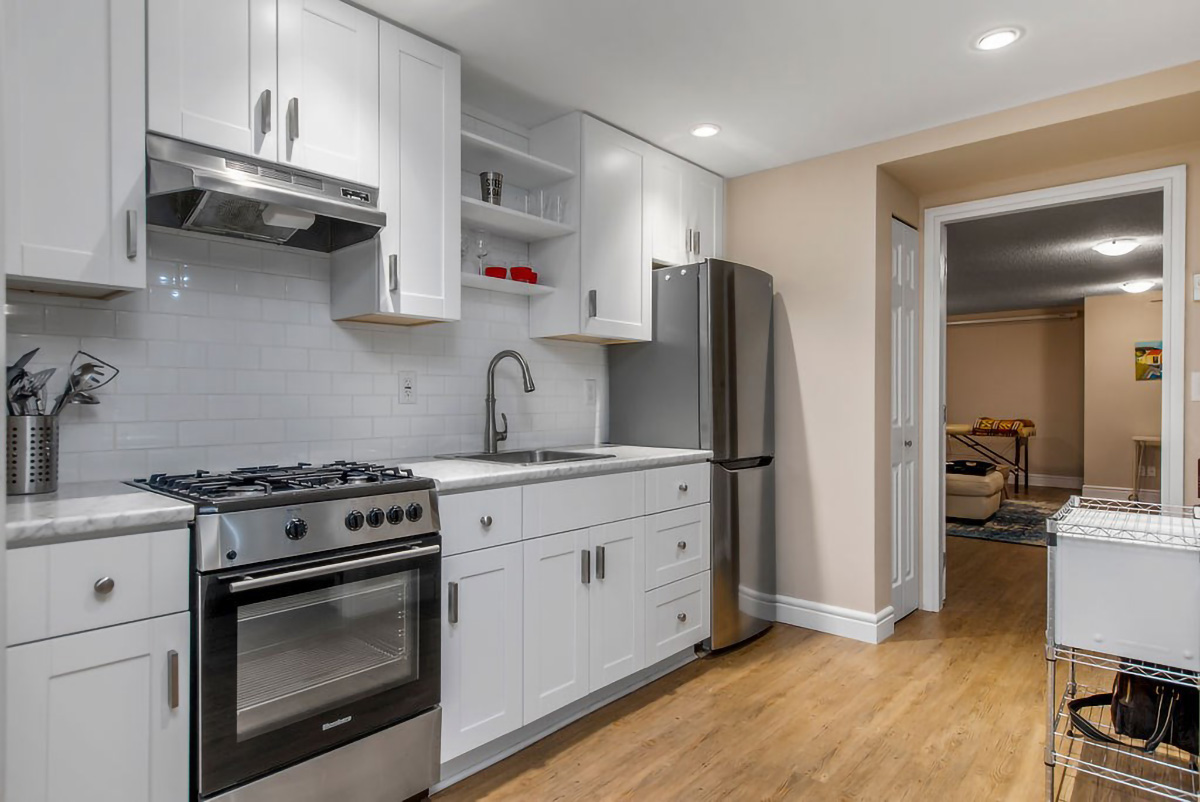 #1 - 226 E 10th St, North Vancouver 23
