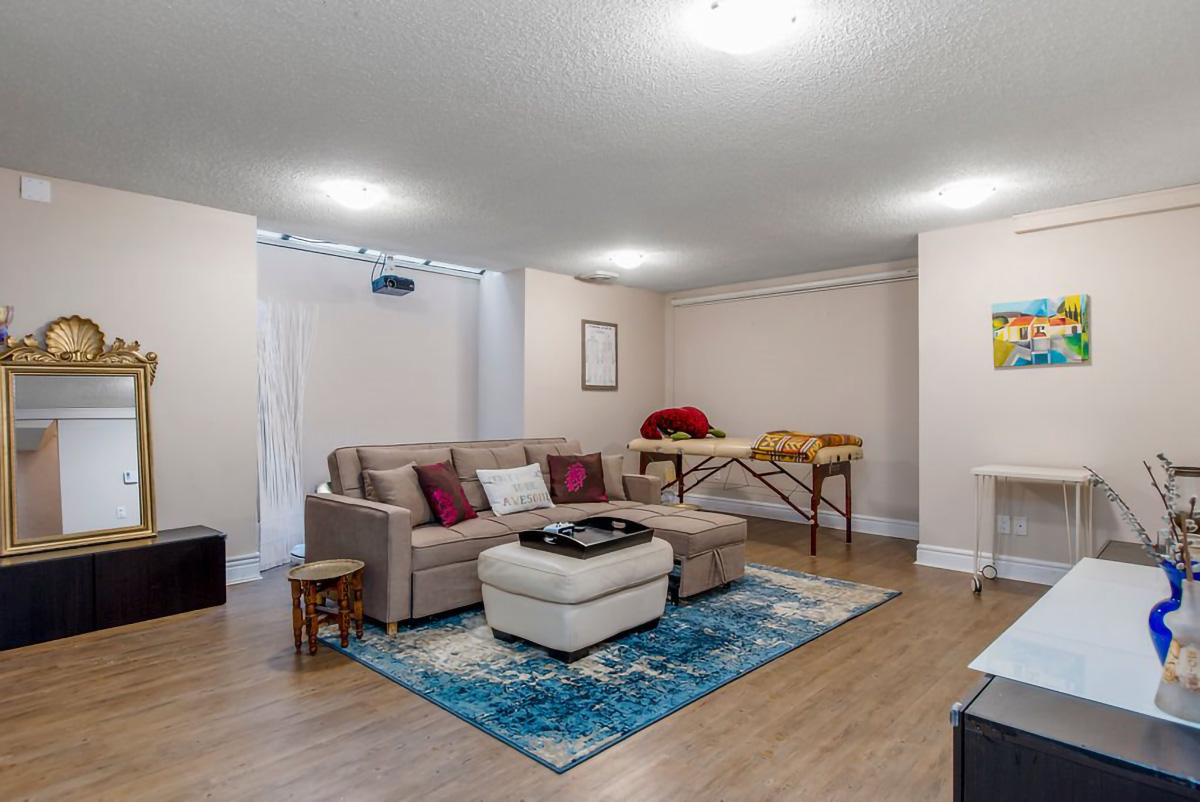 #1 - 226 E 10th St, North Vancouver 24
