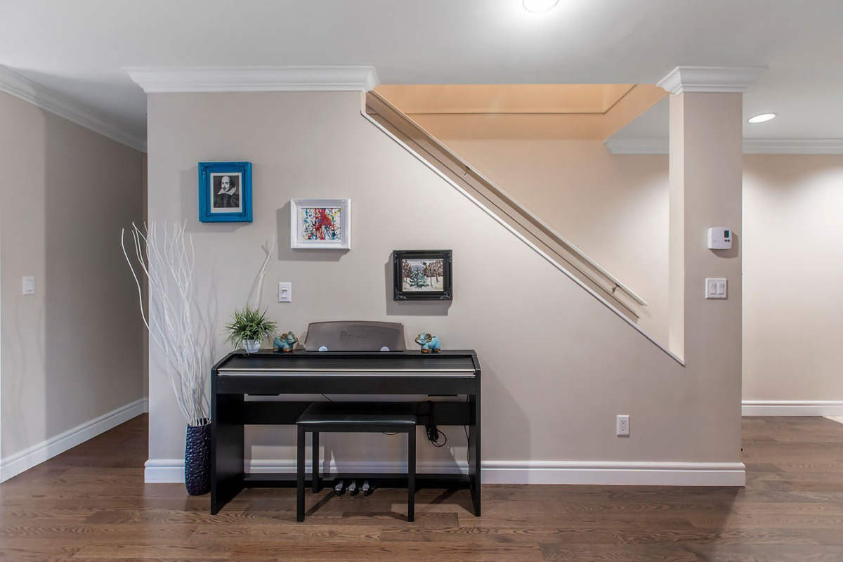 #1 - 226 E 10th St, North Vancouver 8
