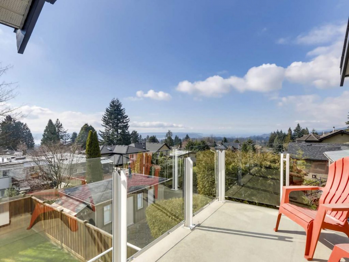167 W St James Rd, North Vancouver 25