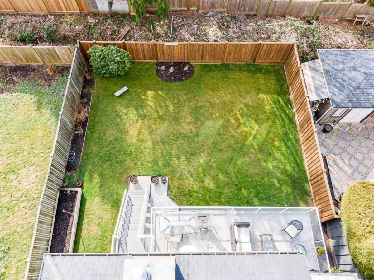 167 W St James Rd, North Vancouver 31