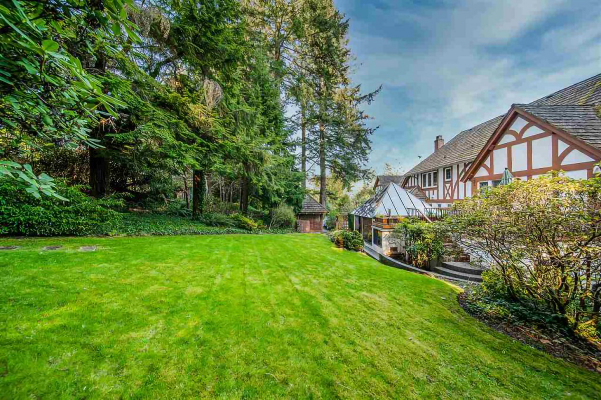236 Onslow Place, West Vancouver 10