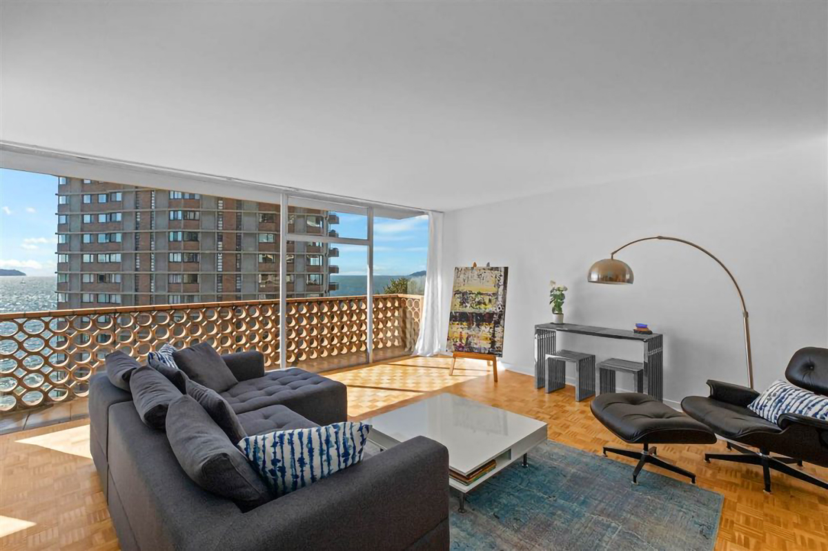 605-2135 Argyle Avenue 21