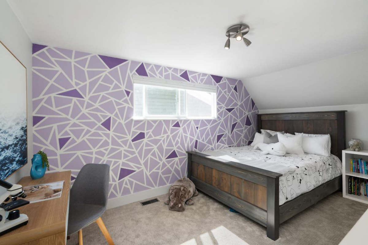 2704 Ailsa Crescent 23